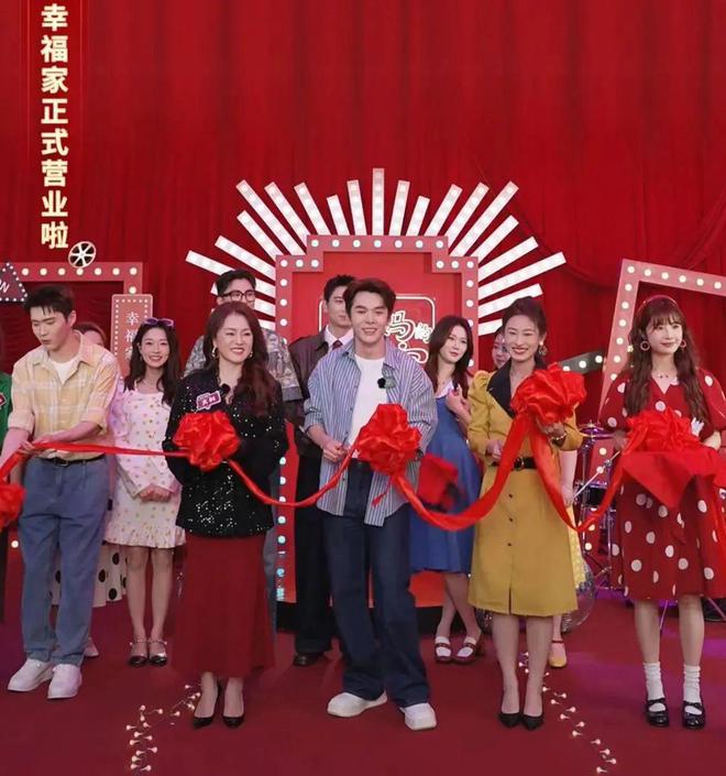 30万亿李佳琦赚疯了！九游会真人游戏第一品牌(图3)